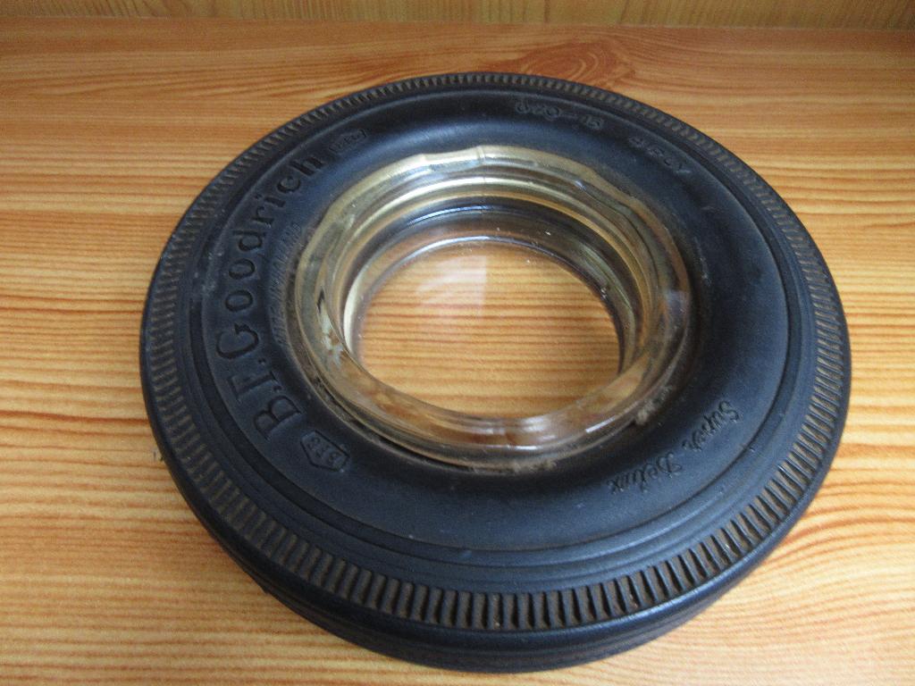 Vintage autoband asbak BF Goodrich, Ophalen of Verzenden, Gebruikt, Asbak