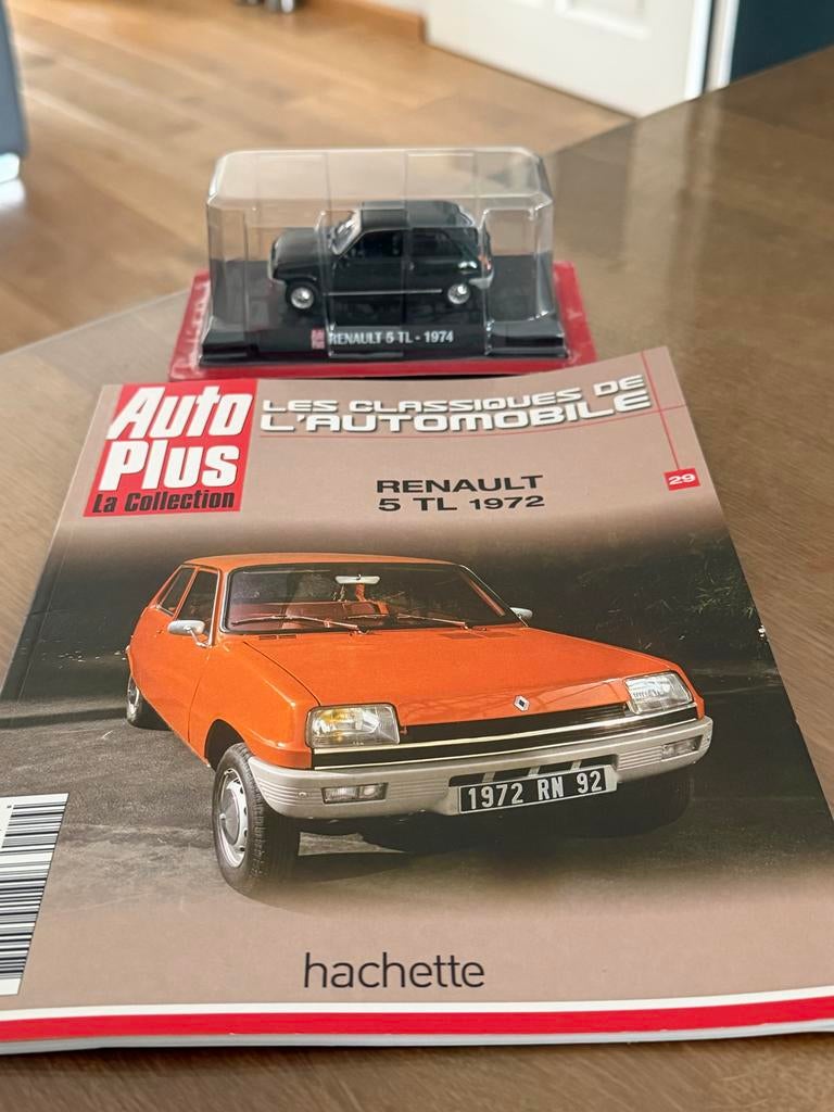 Renault 5 TL 1974 schaalmodel met Auto Plus magazine, Ophalen of Verzenden, Nieuw, Auto, Overige merken