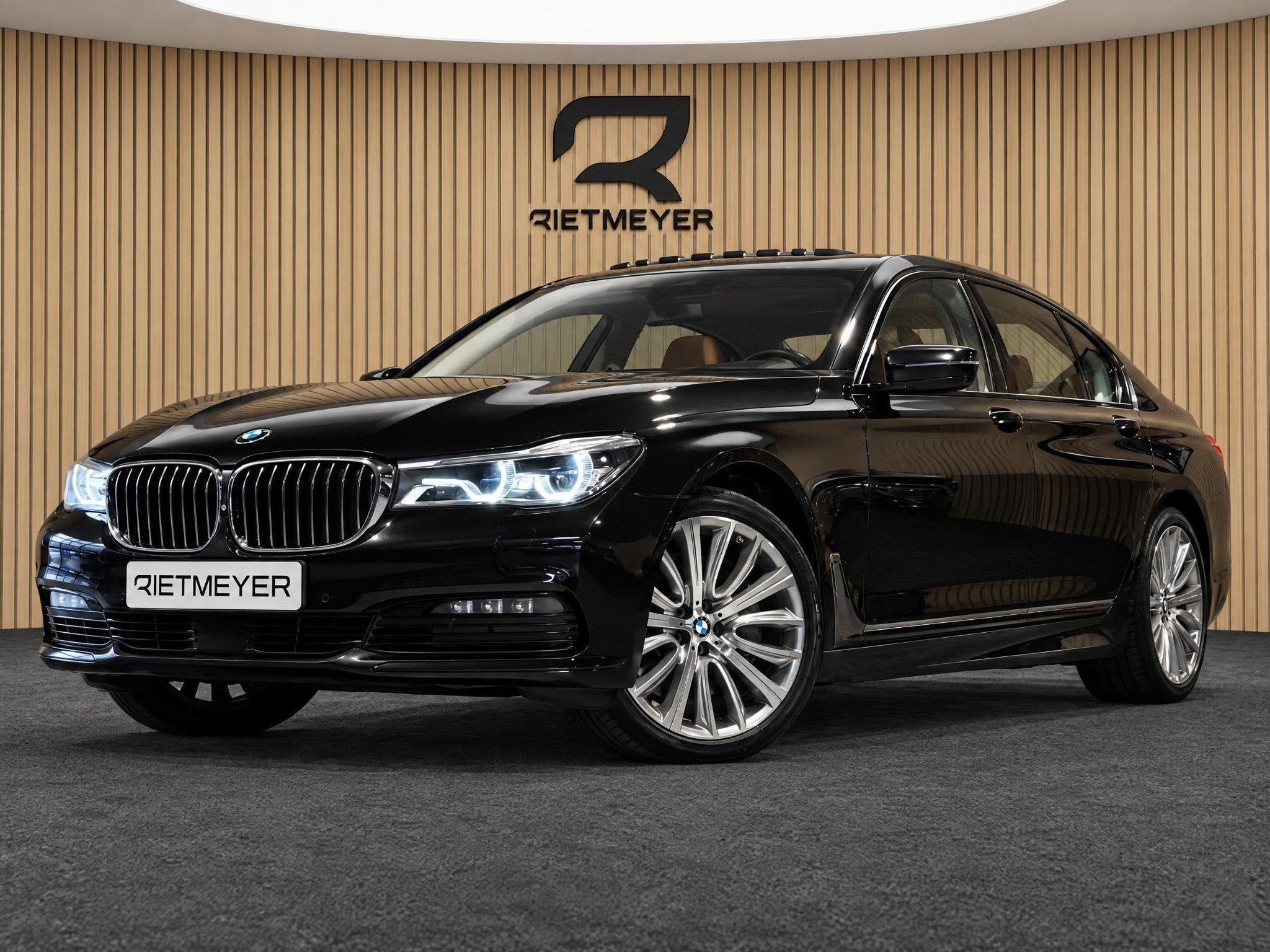 BMW 7-serie 750i xDrive |Pano |Soft Close |Head-Up |Massage&, Auto's, Automaat, Gebruikt, Met garantie (alle), 4395 cc
