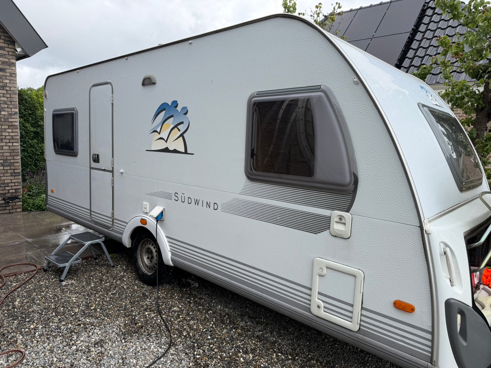 Knaus Sudwind 500FU: mover, fransbed, voortent, fietsenrek, Caravans en Kamperen, Rondzit, Frans bed, Particulier, 5 tot 6 meter