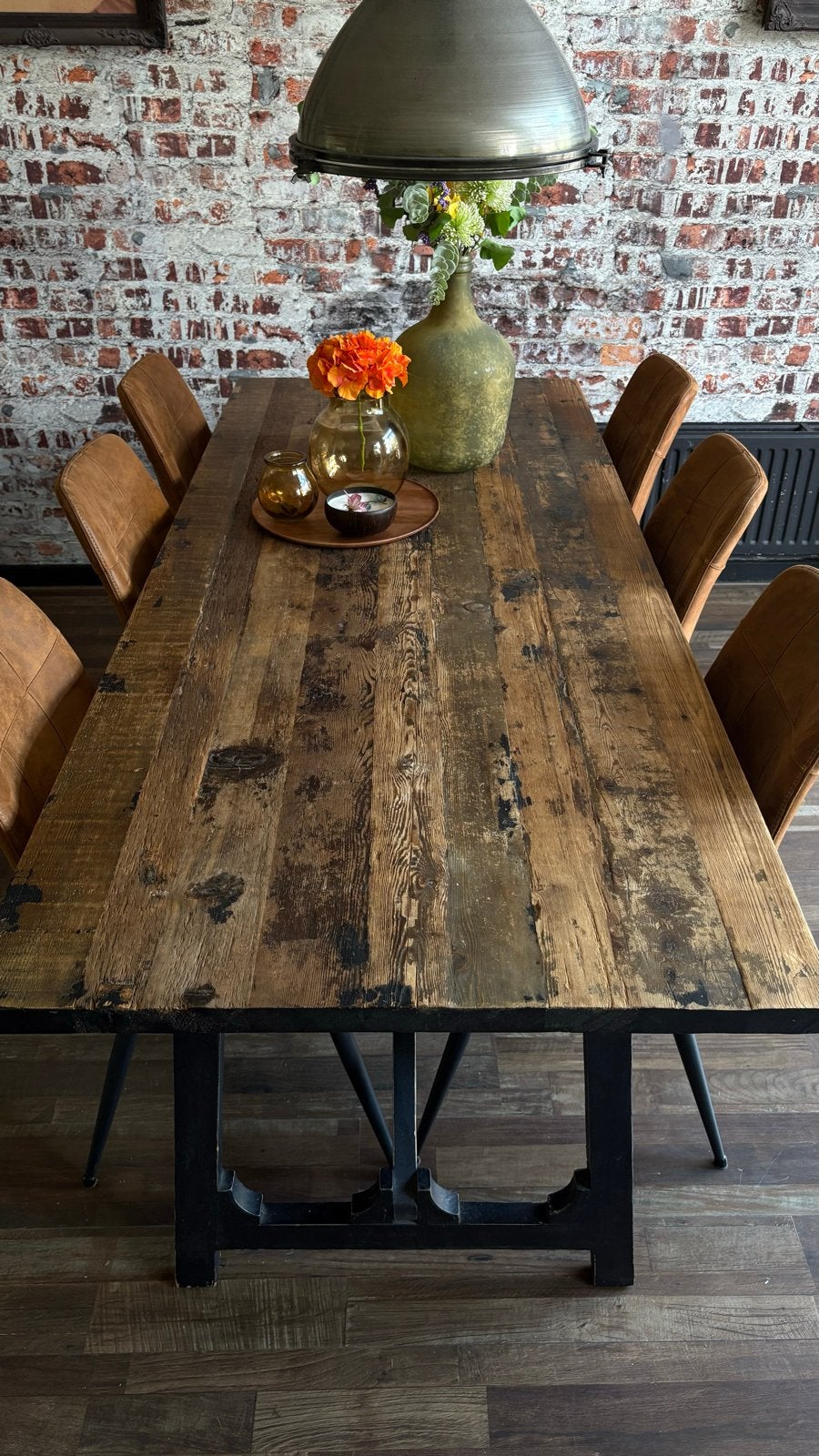 Robuuste industriële houten eettafel met zwart onderstel, Huis en Inrichting, Tafels | Eettafels, Ophalen, Gebruikt, 200 cm of meer