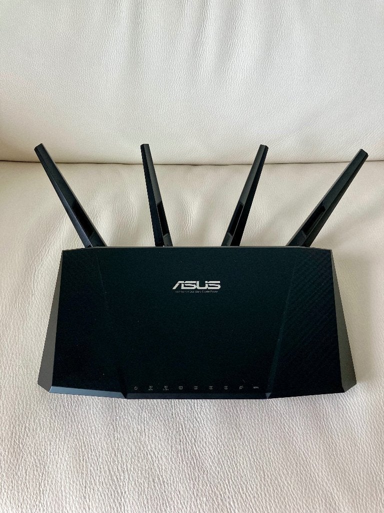 ASUS RT-AC87U dual band 4x4 Wireless-AC Gigabit Band router, Computers en Software, Routers en Modems, Gebruikt, Router met modem