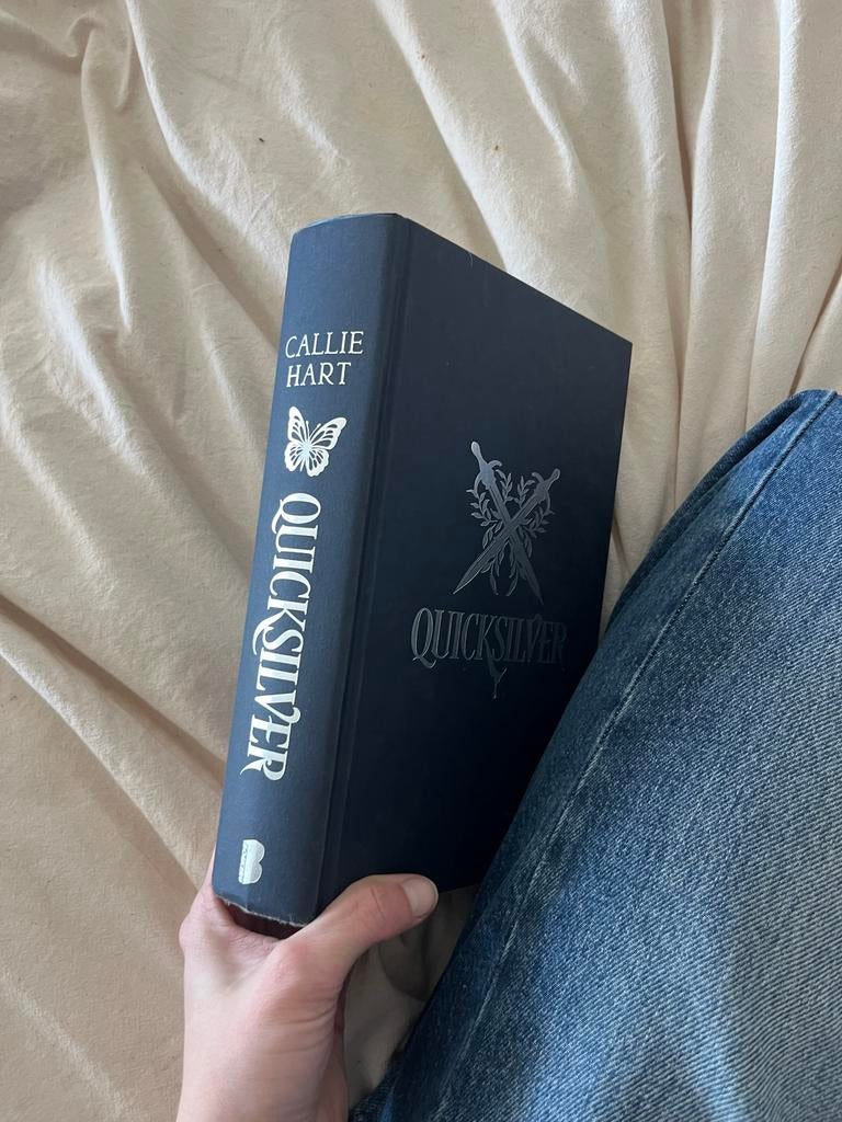 Quicksilver - Callie Hart (Hardcover), Boeken, Ophalen of Verzenden, Zo goed als nieuw, Wereld overig