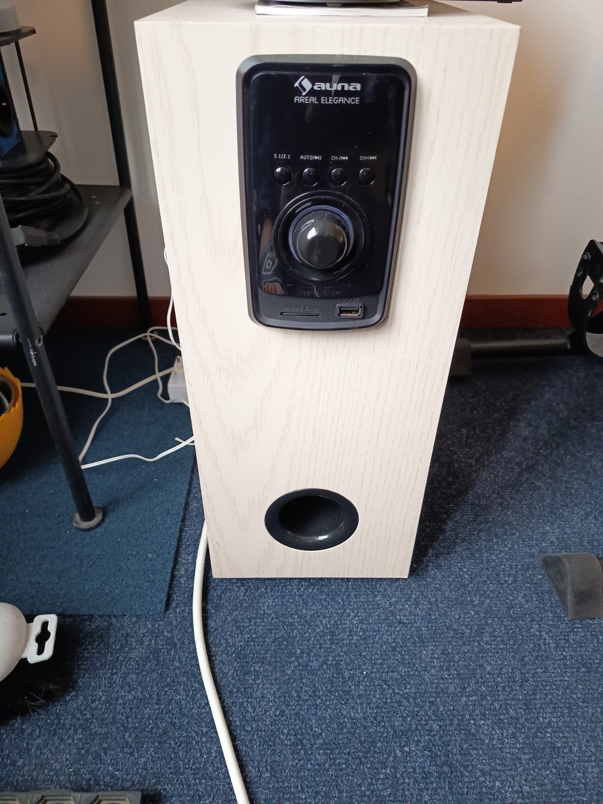 Subwoofer met bluetooth, radio en usb., Gebruikt, Subwoofer, AUX-ingang, Minder dan 60 watt