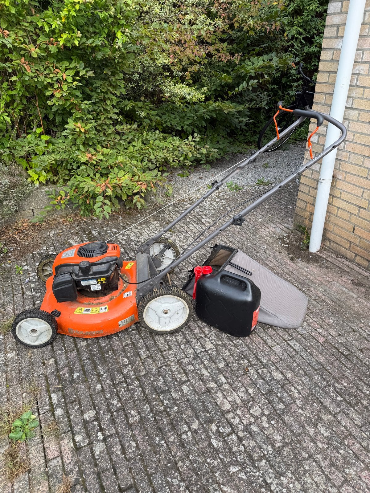 Husqvarna LC 153 Benzine Grasmaaier met Briggs & Stratton Mo, Ophalen, Cirkelmaaier, Gebruikt, 50 cm of meer