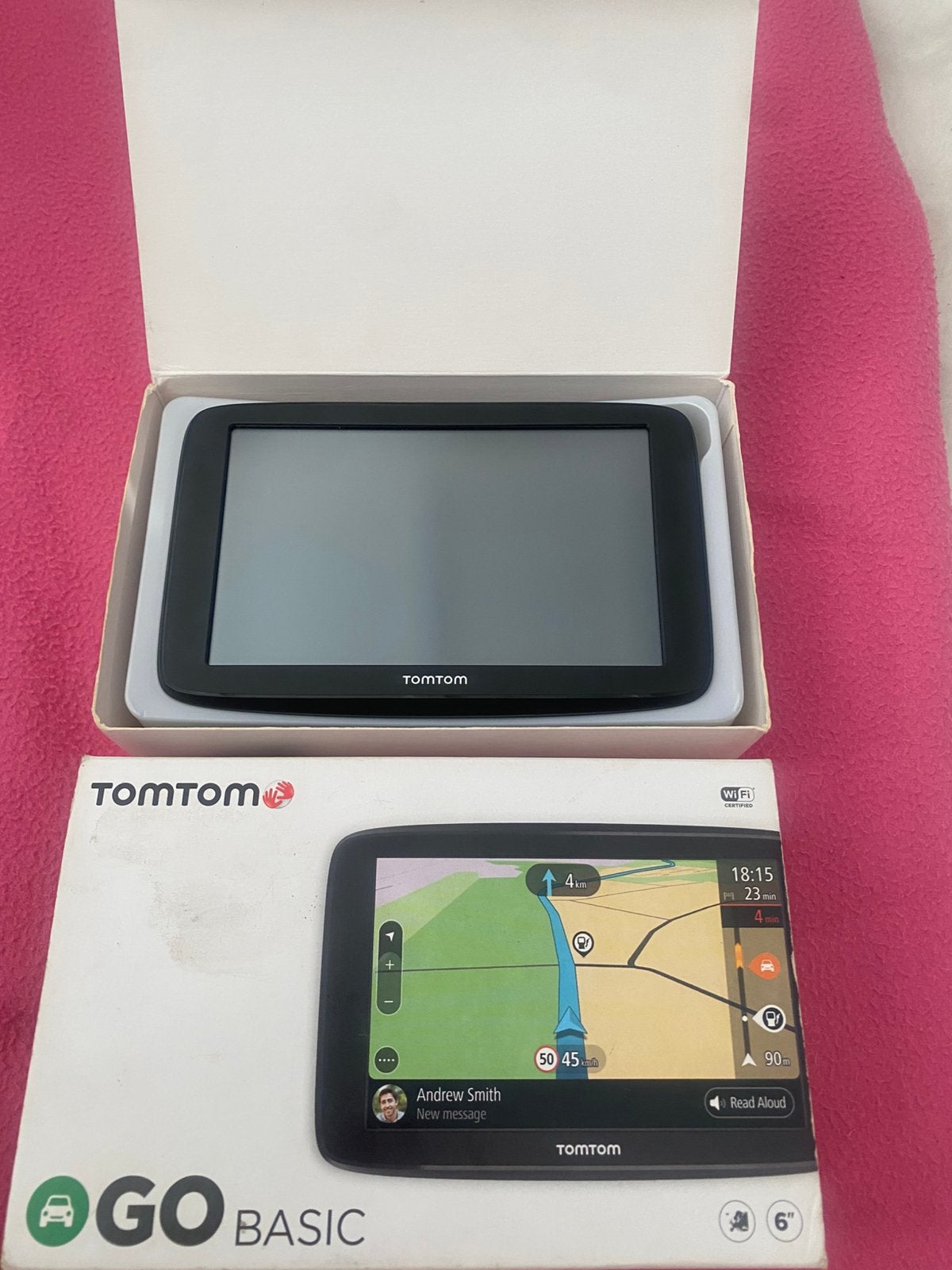 TomTom GO Basic navigatiesysteem - Zo goed als nieuw, Auto diversen, Ophalen of Verzenden, Zo goed als nieuw