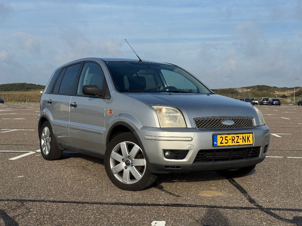Ford Fusion 1.4-16V Futura AUTOMAAT | Airco | NAP | PDC, 40 €/maand, Zwart, Origineel Nederlands, Particulier