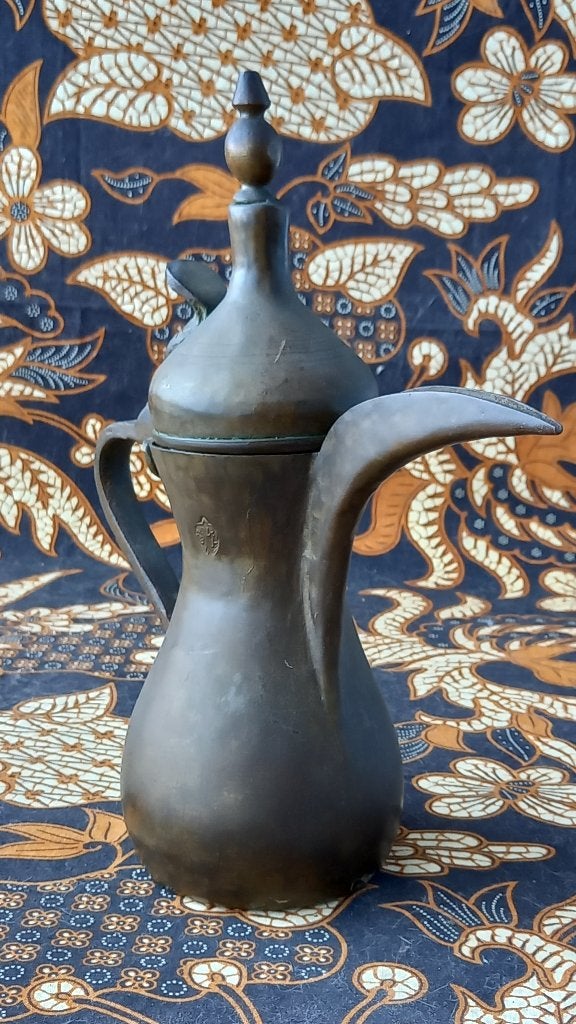 Antieke Oosterse dallah of koffiepot van koper 25,8 cm., Antiek en Kunst, Antiek | Koper en Brons, Ophalen of Verzenden, Koper