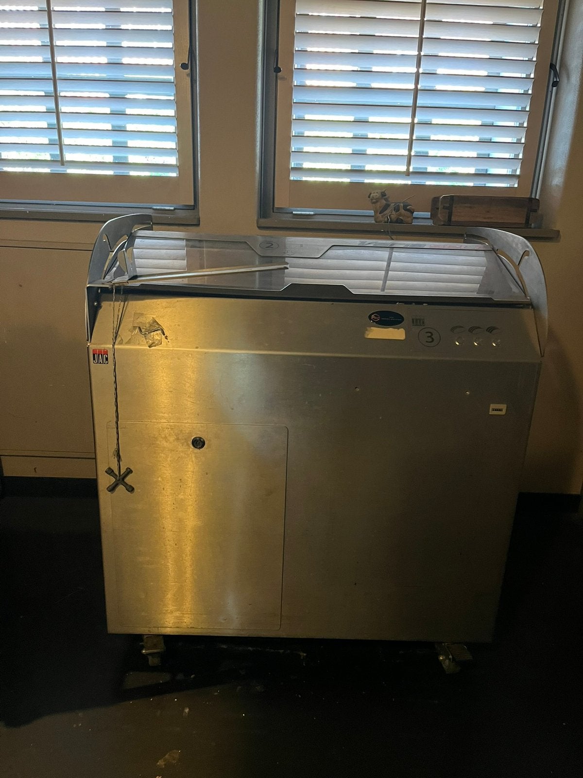 Automatische broodsnijmachine JAC VAL 970, Ophalen