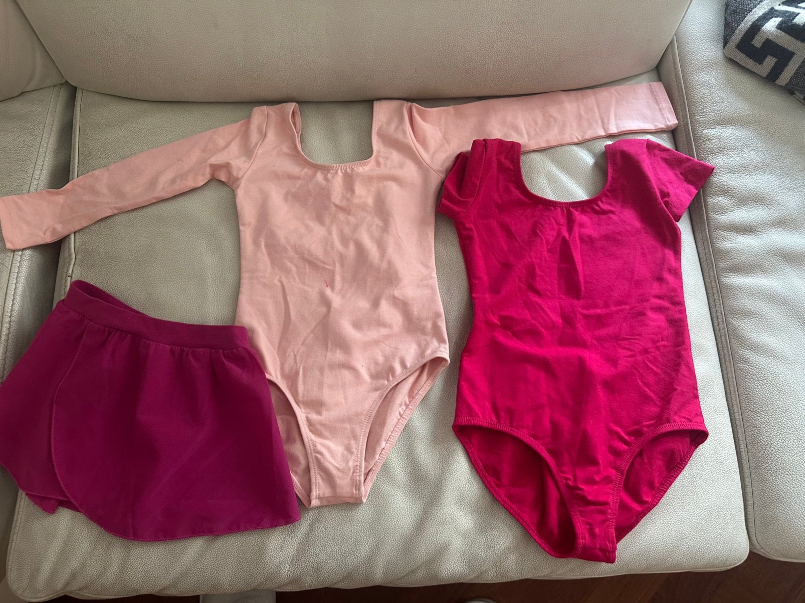 Ballet / gymnastic leotard and skirt, 5/6, Ophalen of Verzenden, Zo goed als nieuw, Jongen of Meisje