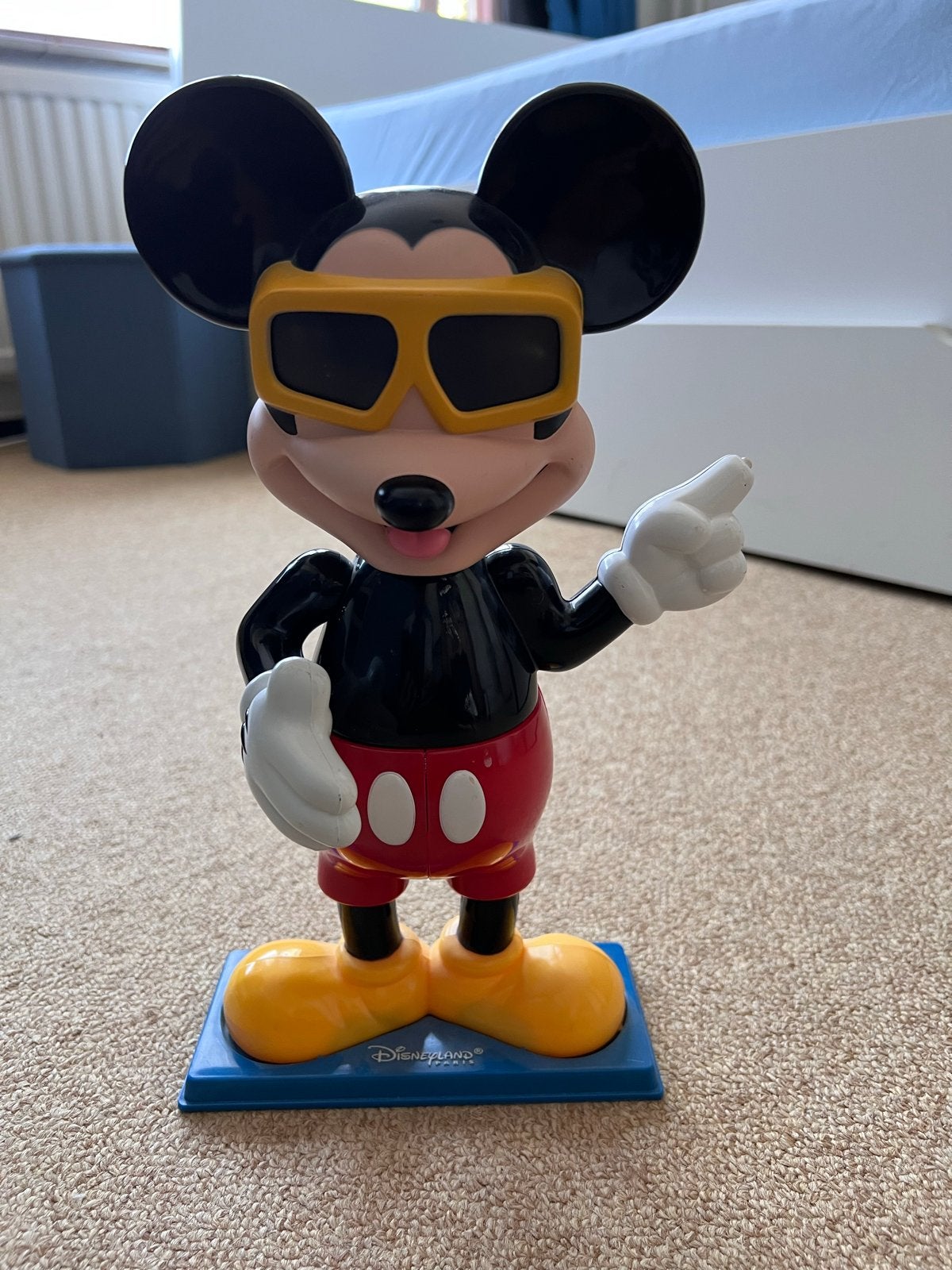 Mickey Mouse Disneyland Parijs beeld met zonnebril, Ophalen of Verzenden, Gebruikt