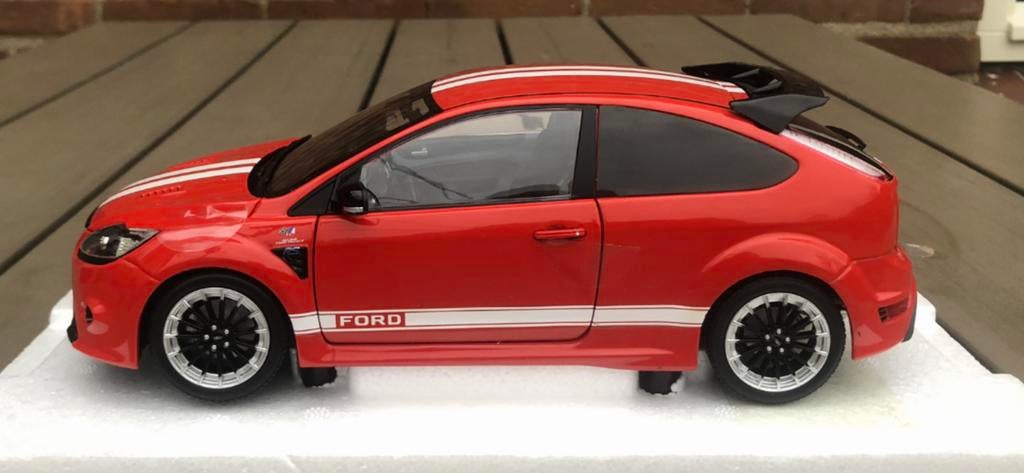 Ford Focus Rs Le Mans Edition Red 1967 Ford MkIV, Hobby en Vrije tijd, Modelauto's | 1:18, Ophalen of Verzenden, Zo goed als nieuw