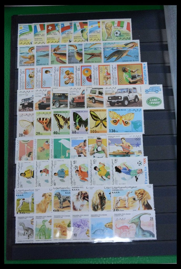 Doos met 13 postzegels collecties, koopje!, Postzegels en Munten, Postzegels | Volle albums en Verzamelingen, Ophalen of Verzenden
