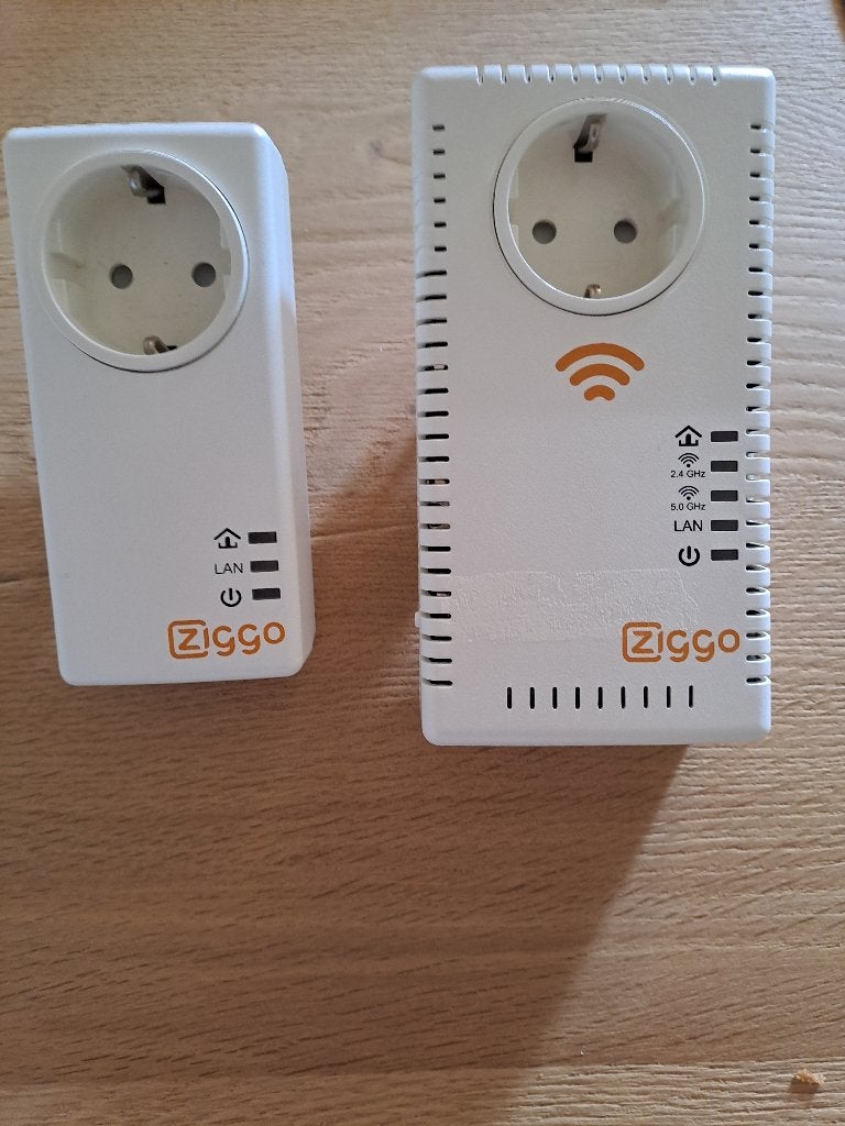 Ziggo Wifi booster Powerline Wifi versterker PG- 9072LG-ZG, Computers en Software, Powerlines, Ophalen of Verzenden, Gebruikt