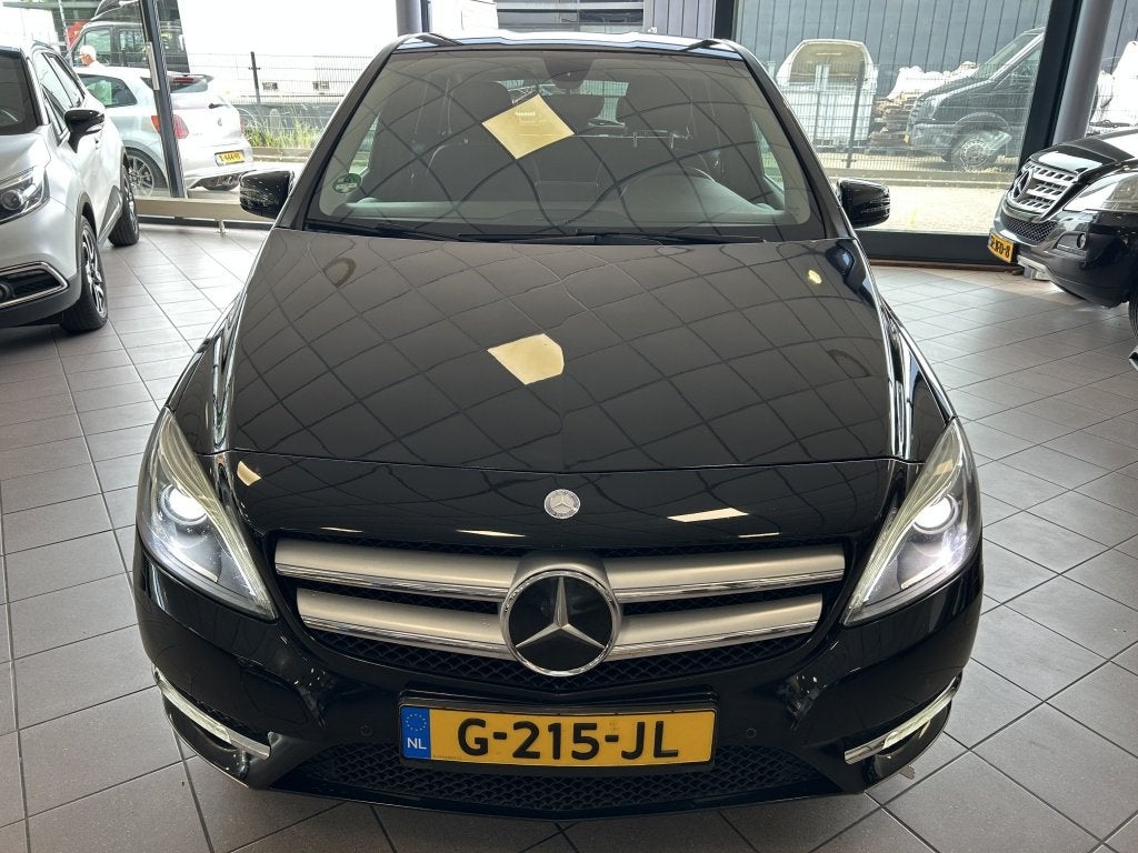 Mercedes-Benz B-Klasse 180 Ambition Climat in NW STAAT NW AP, Gebruikt, 1295 kg, 4 cilinders, Zwart