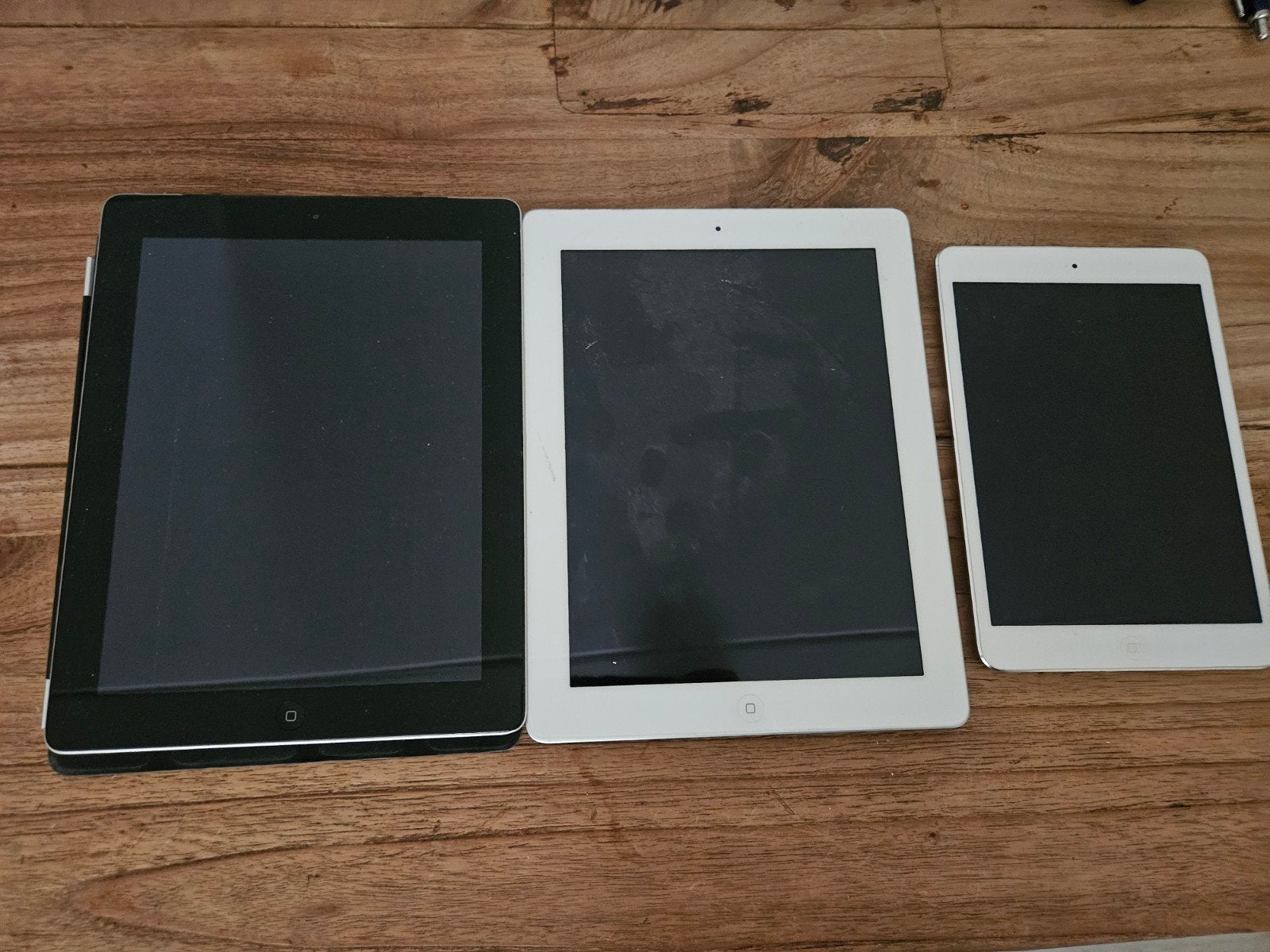 3 oude ipads ( 2x ipad 4 en 1 ipad mini 2), Computers en Software, Apple iPads, Ophalen, Gebruikt, Apple iPad, 8 inch