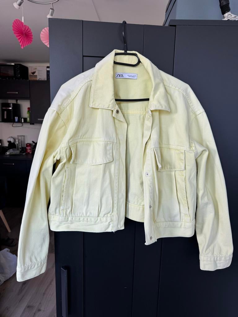 Zara Geel Denim Jasje Maat L - Zo Goed Als Nieuw, Ophalen of Verzenden, Zo goed als nieuw, Maat 42/44 (L), Geel