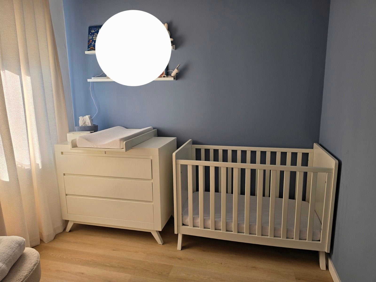 Bopita Anne babykamer - Ledikant incl matras en Commode, Ophalen of Verzenden, Zo goed als nieuw, Jongetje of Meisje