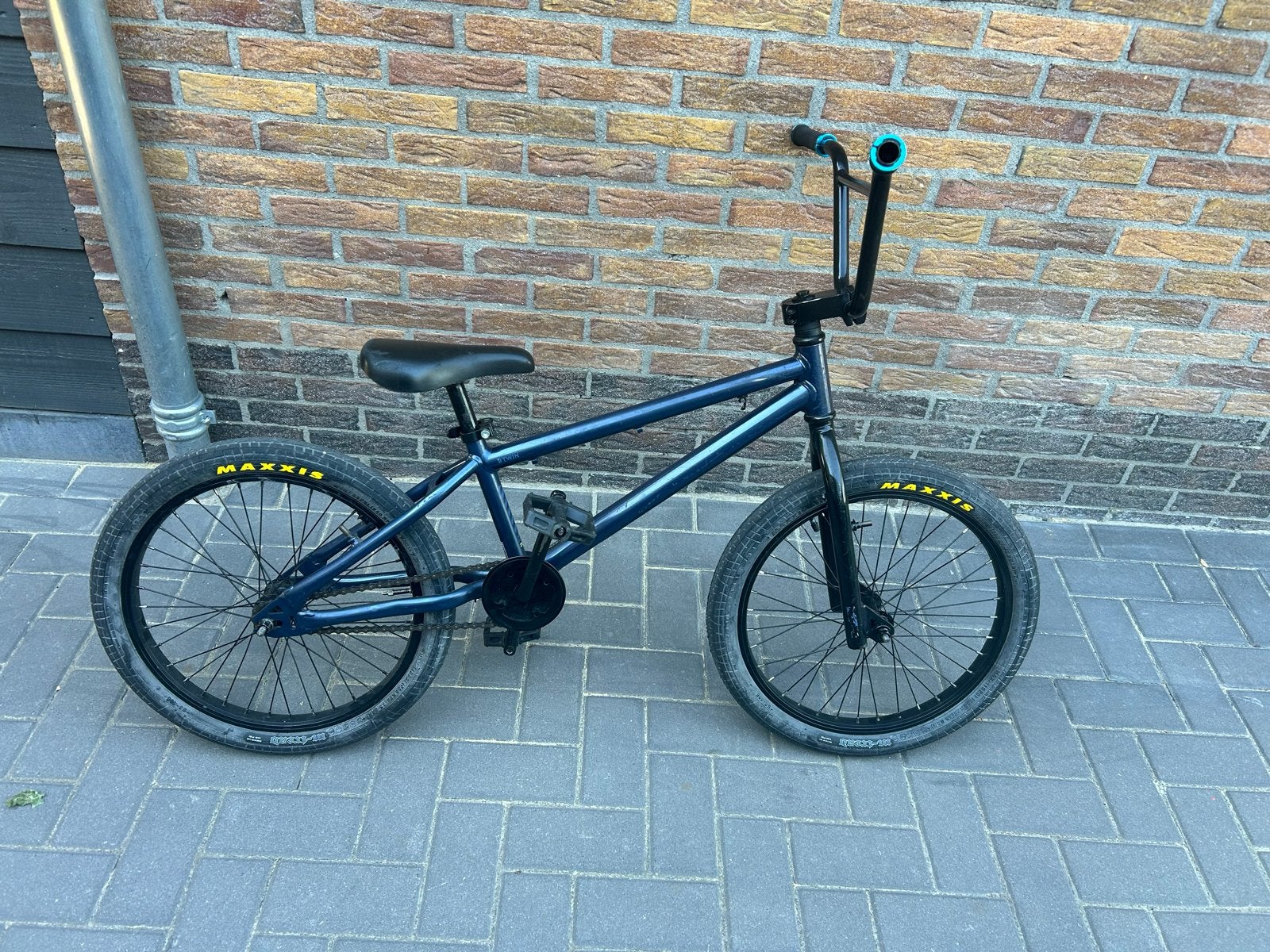 BMX fiets - Blauw met Maxxis banden rem zit er los bij, Ophalen, Gebruikt, Staal, Velgrem