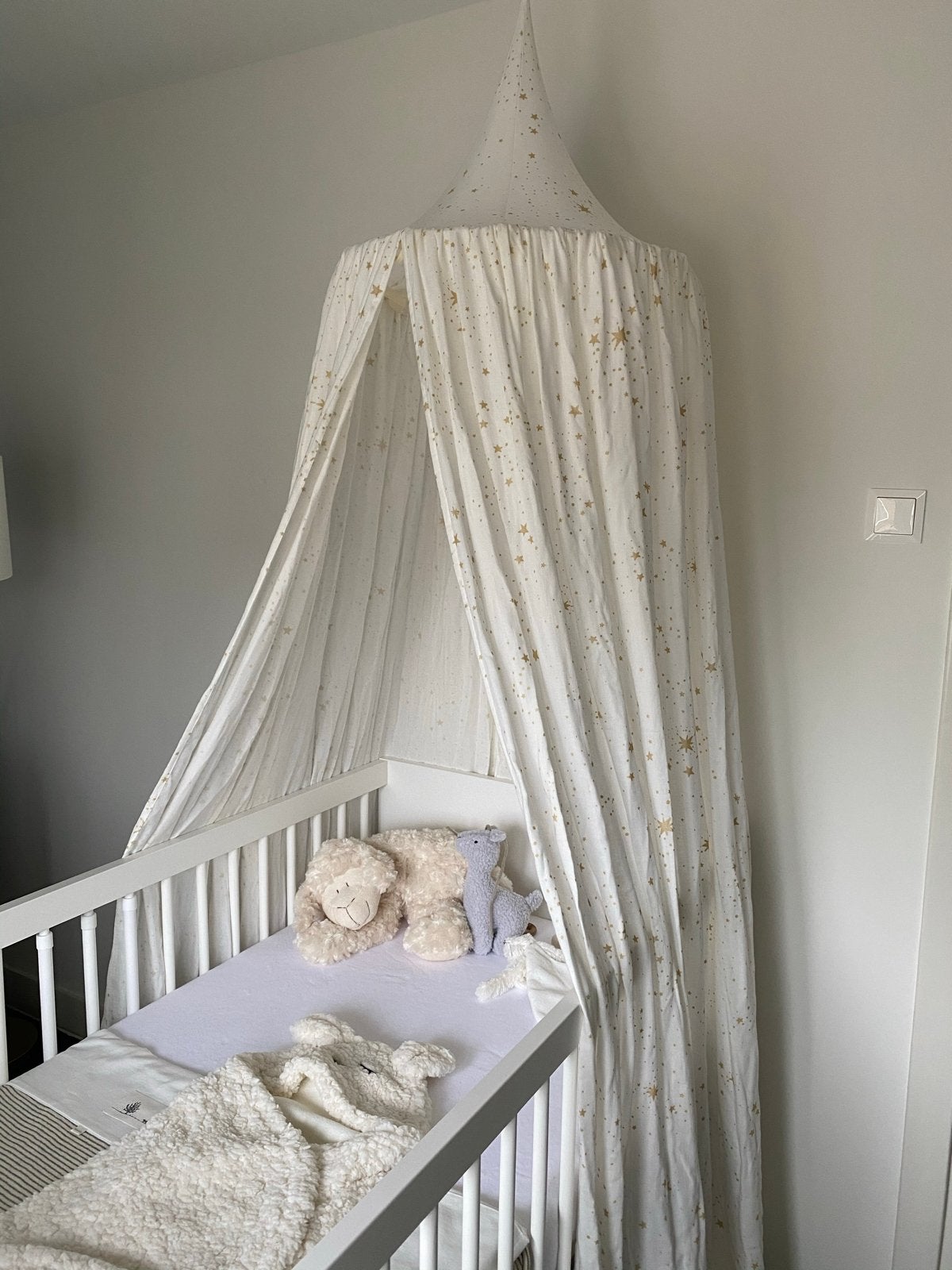 Wit Ledikant/Juniorbed + commode, Ophalen, Zo goed als nieuw, Ledikant