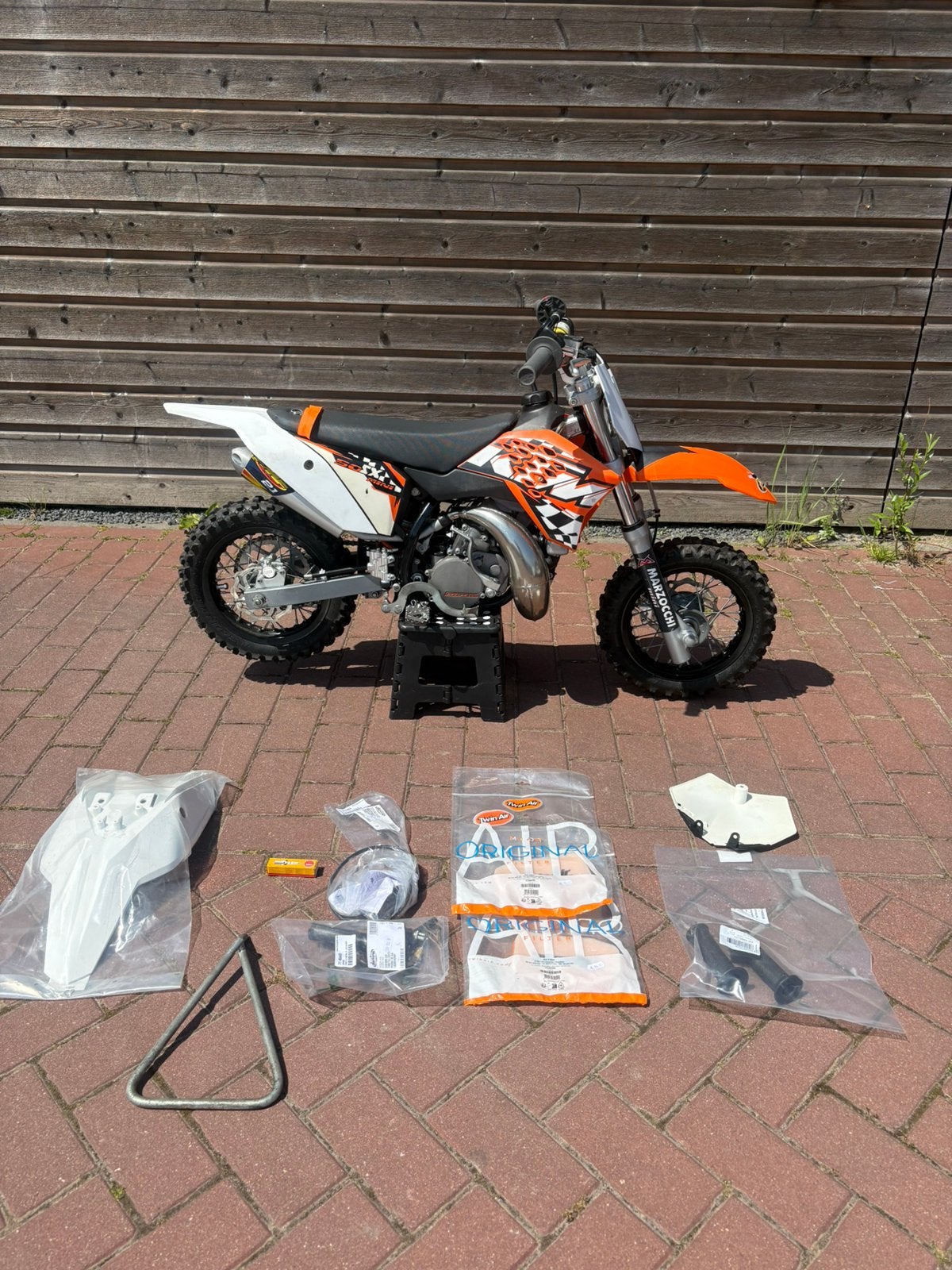 Ktm sx mini 2011 Nieuwstaat max 15 uur gelopen met exstras!, Ophalen of Verzenden