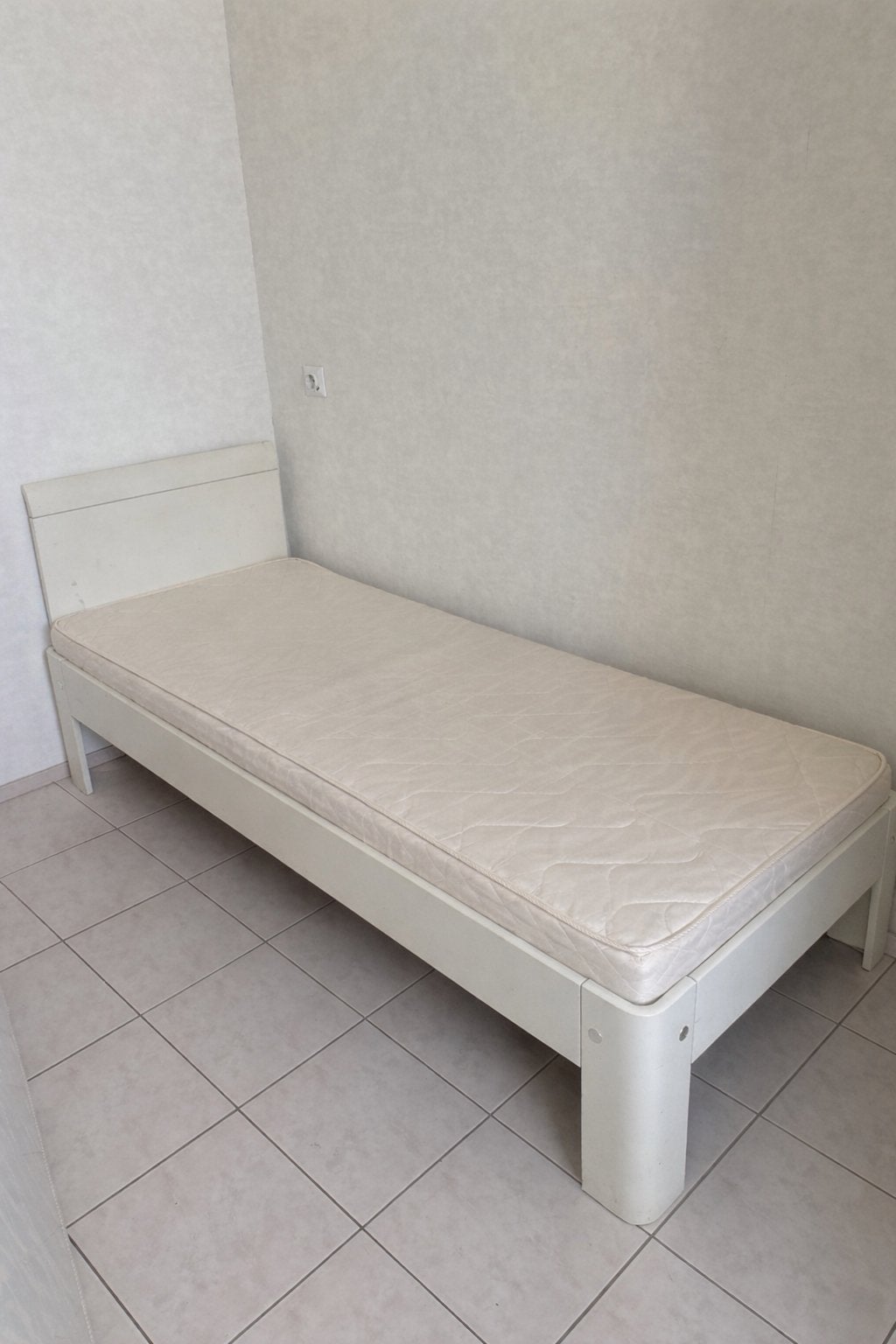 Auping bed 80x190 (met/zonder matras), Ophalen, Verstelbaar, Eenpersoons, Wit