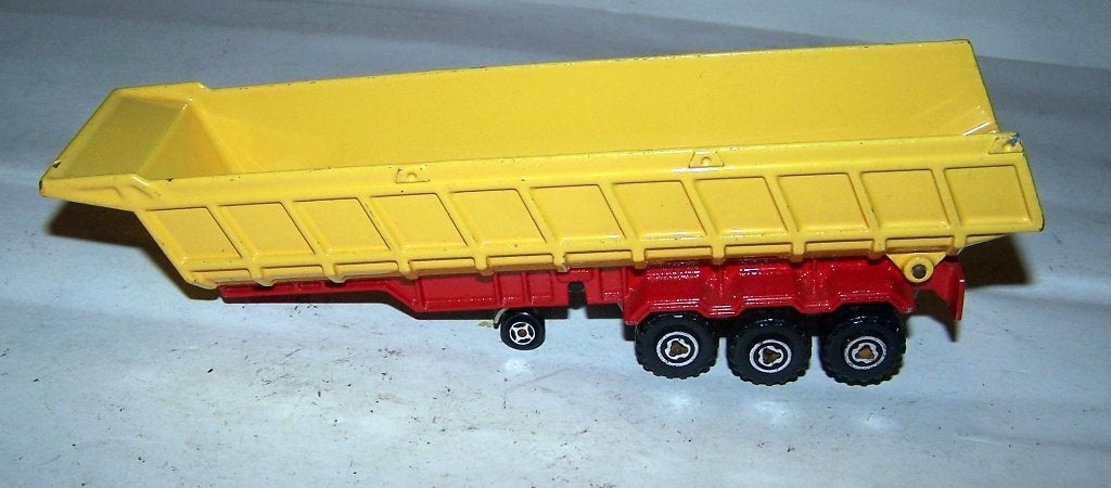 Mooie Majorette Dump Trailer., Ophalen of Verzenden, Zo goed als nieuw, Bus of Vrachtwagen, Overige merken