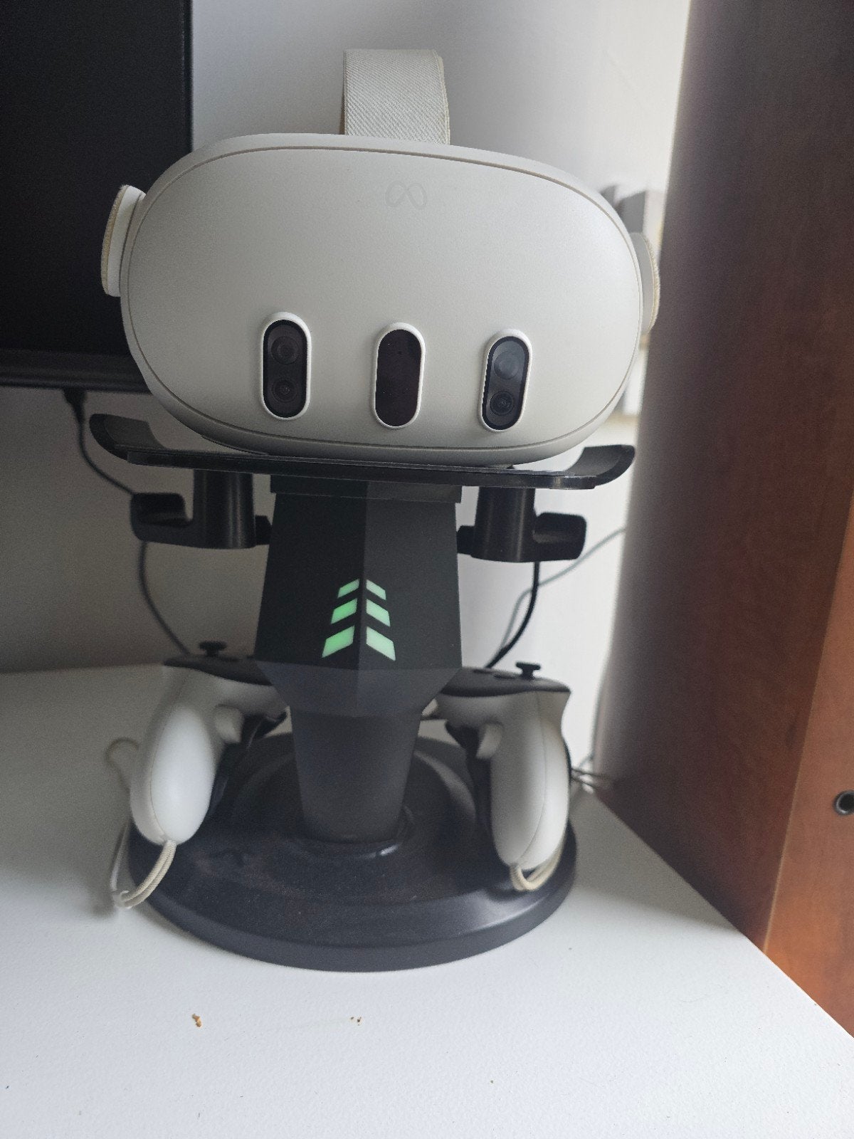 Meta Quest 3 - 512GB VR-bril + stand oplader, Spelcomputers en Games, Virtual Reality, Ophalen, Zo goed als nieuw, VR-bril, Overige platformen