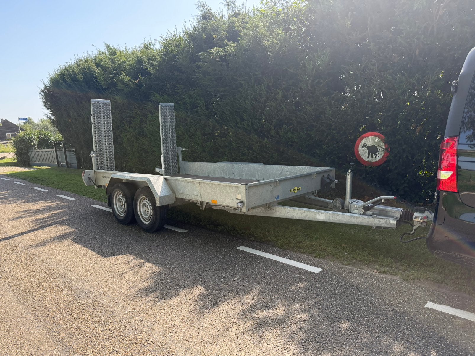 Machinetransporter Humbaur 3,70x1,85 3,5Ton Bj:22  Rijbanen, Ophalen, Zo goed als nieuw
