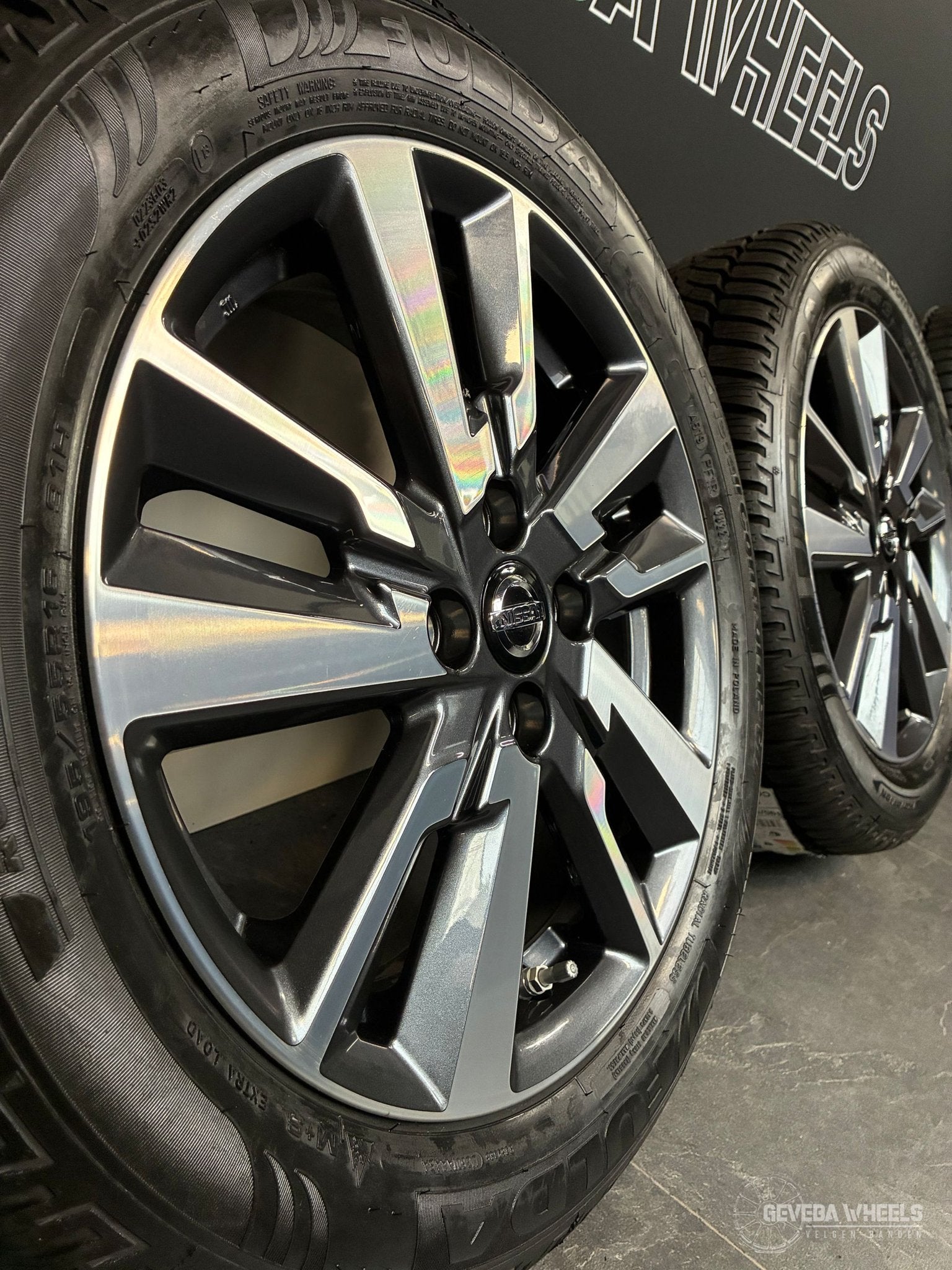 16” originele Nissan Micra velgen + winterbanden 4x100 TPMS, Gebruikt, -, Banden en Velgen, 195 mm