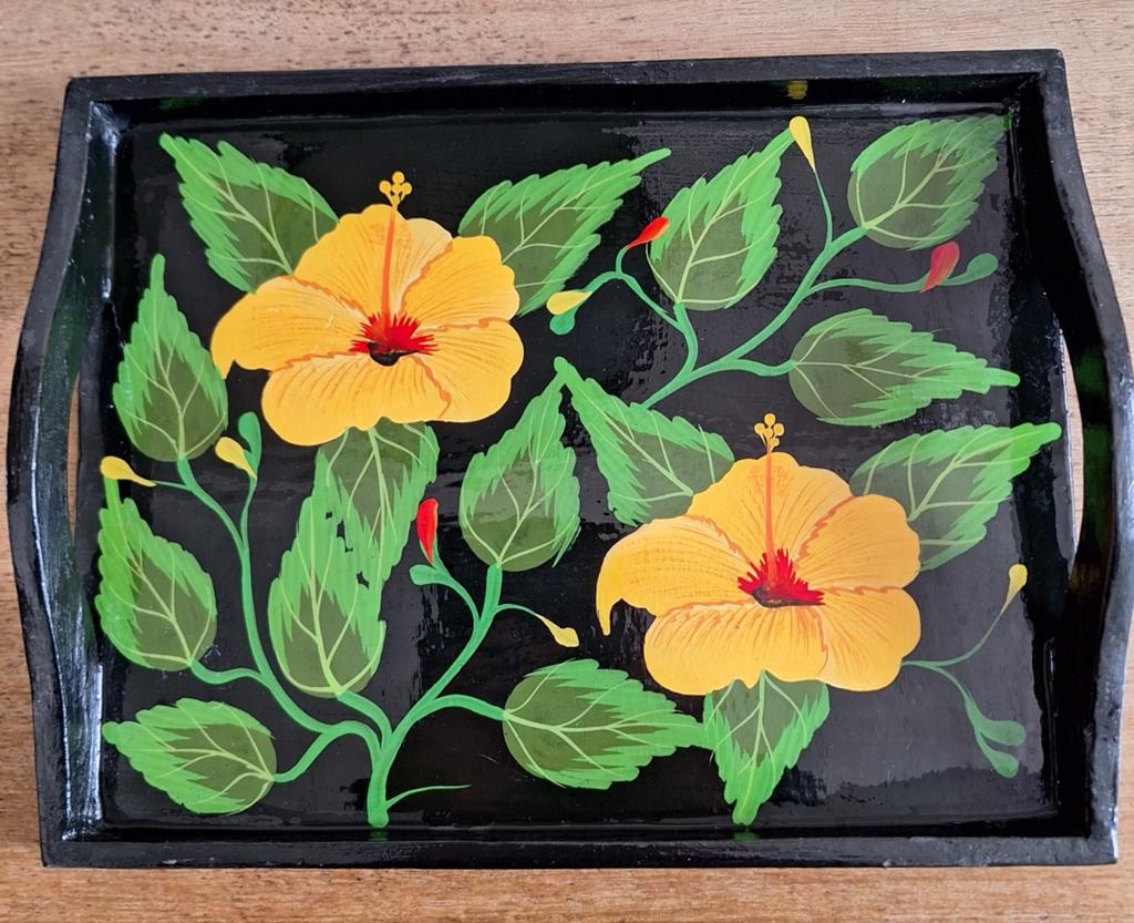 Decoratief dienblad met gele hibiscus bloemen, Ophalen of Verzenden, Overige materialen, Overige stijlen