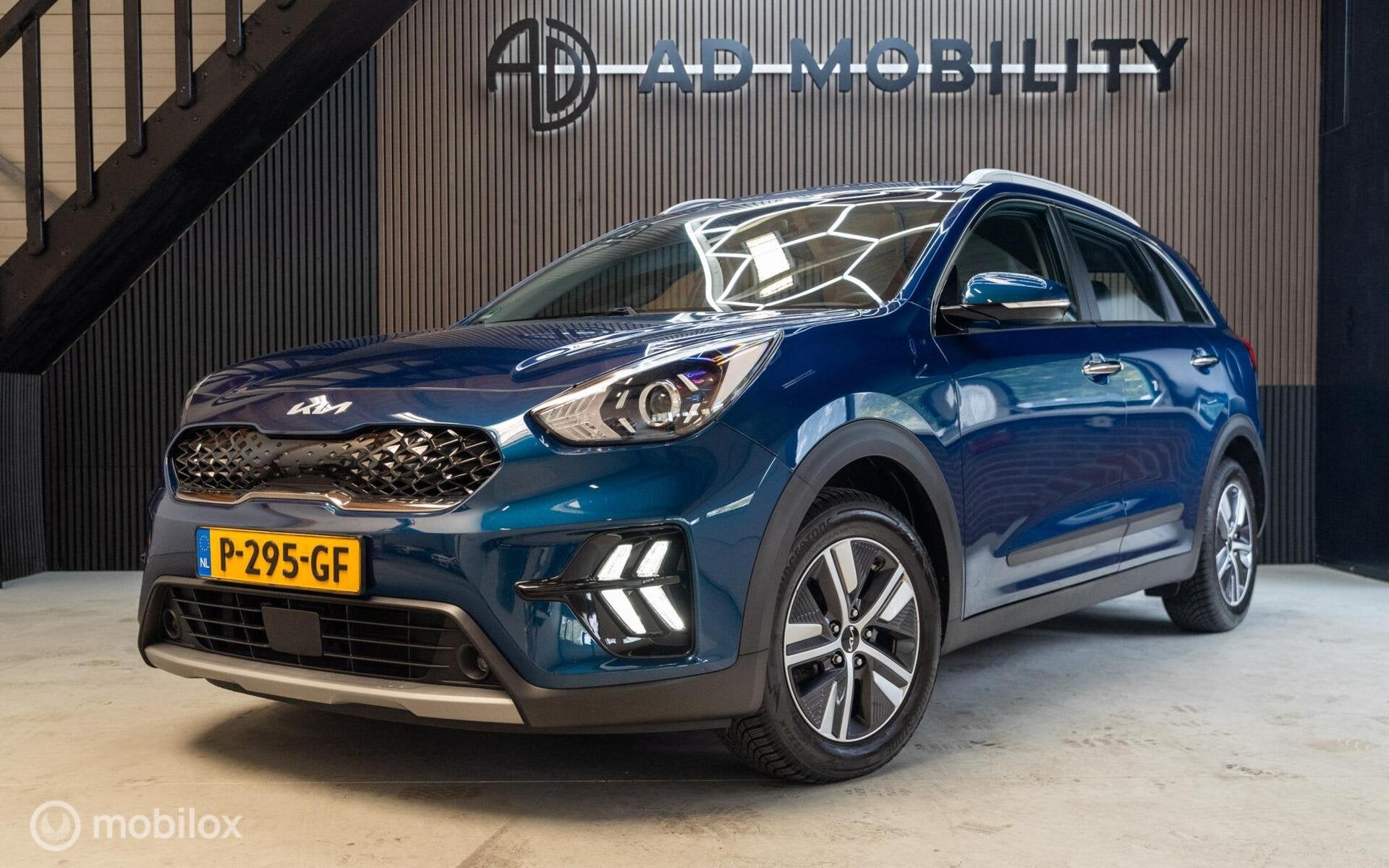 Kia Niro 1.6 GDi Hybrid DynamicLine Carplay, ACC, Camera, Gebruikt, Euro 6, Blauw, Automatische klimaatregeling