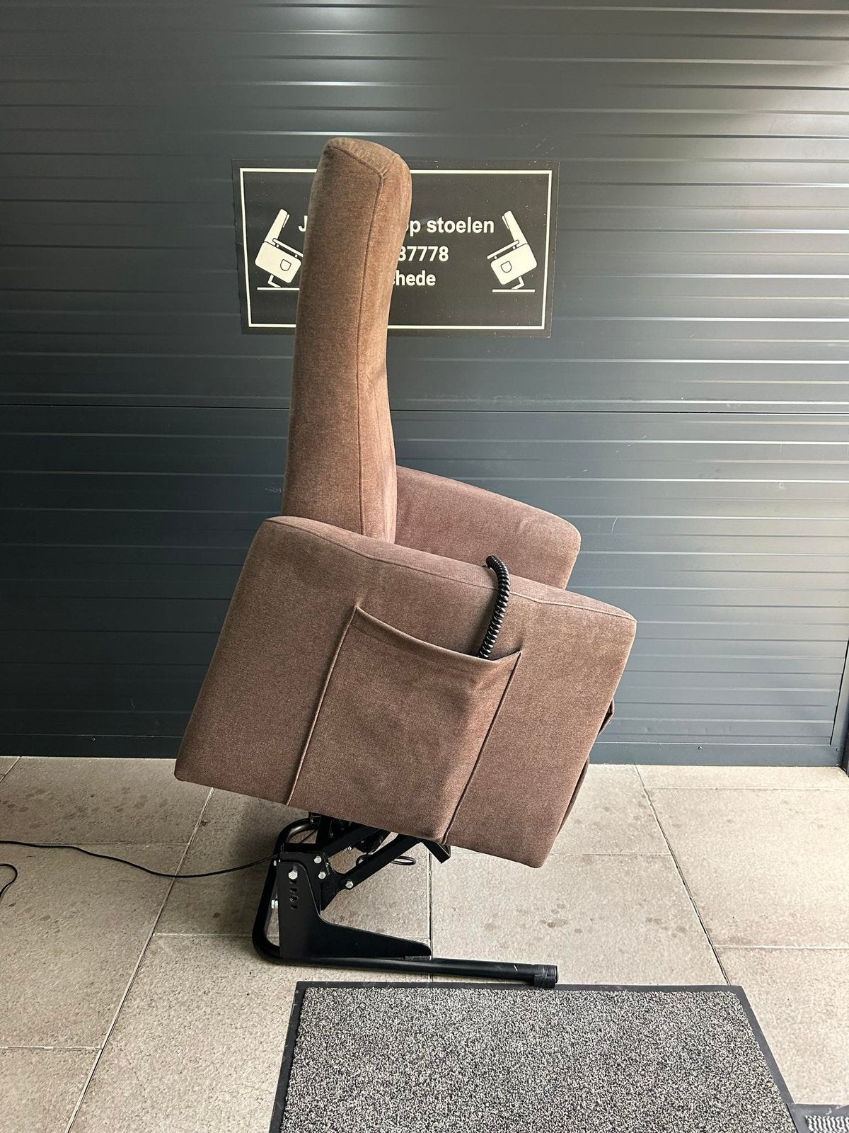 Sta op stoel merk doge, Minder dan 75 cm, Ophalen of Verzenden, Zo goed als nieuw, Stof