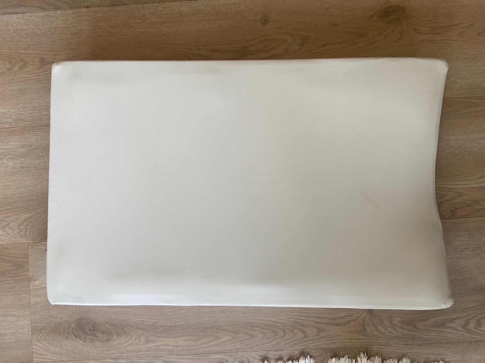 We-too aankleedkussen - Crème, Aankleedkussen, Zo goed als nieuw, Standaard, Ophalen