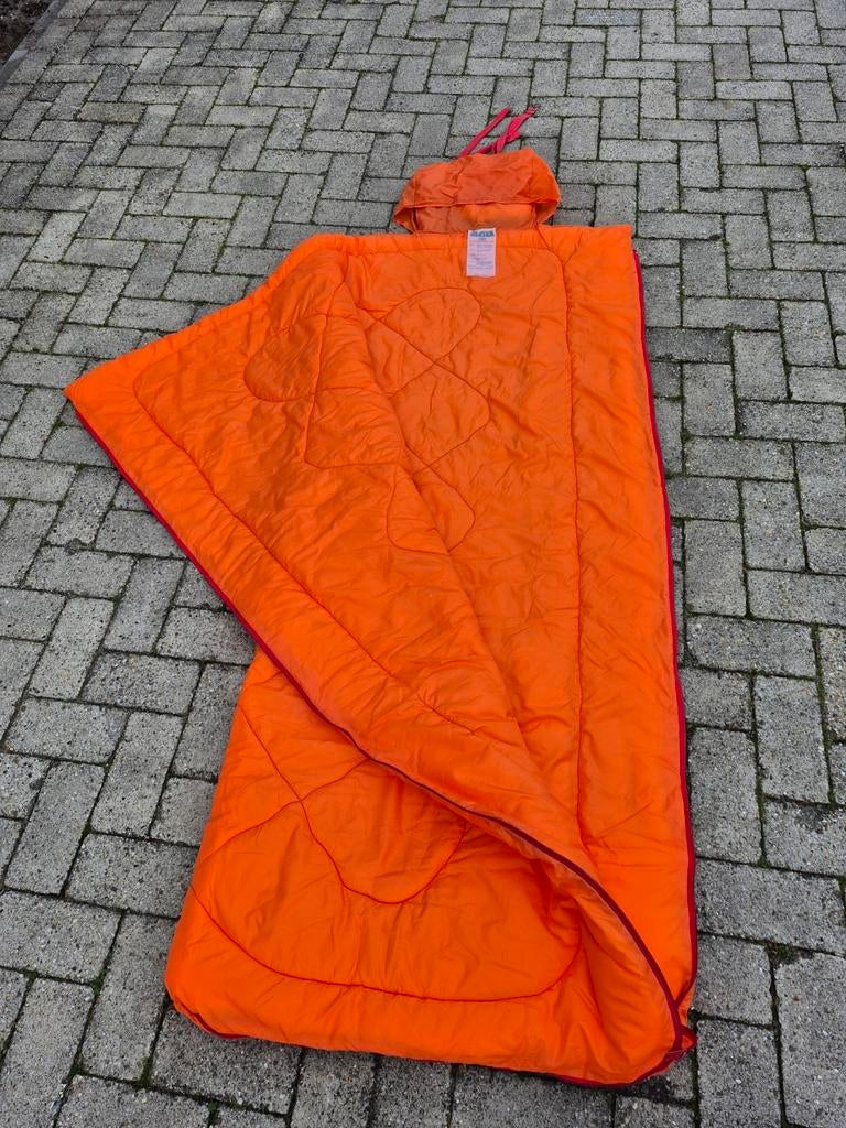 Vintage "Alaska" Deken-Slaapzak – Oranje – 1kg Hollofil II, Caravans en Kamperen, Slaapzakken, Ophalen of Verzenden, Zo goed als nieuw