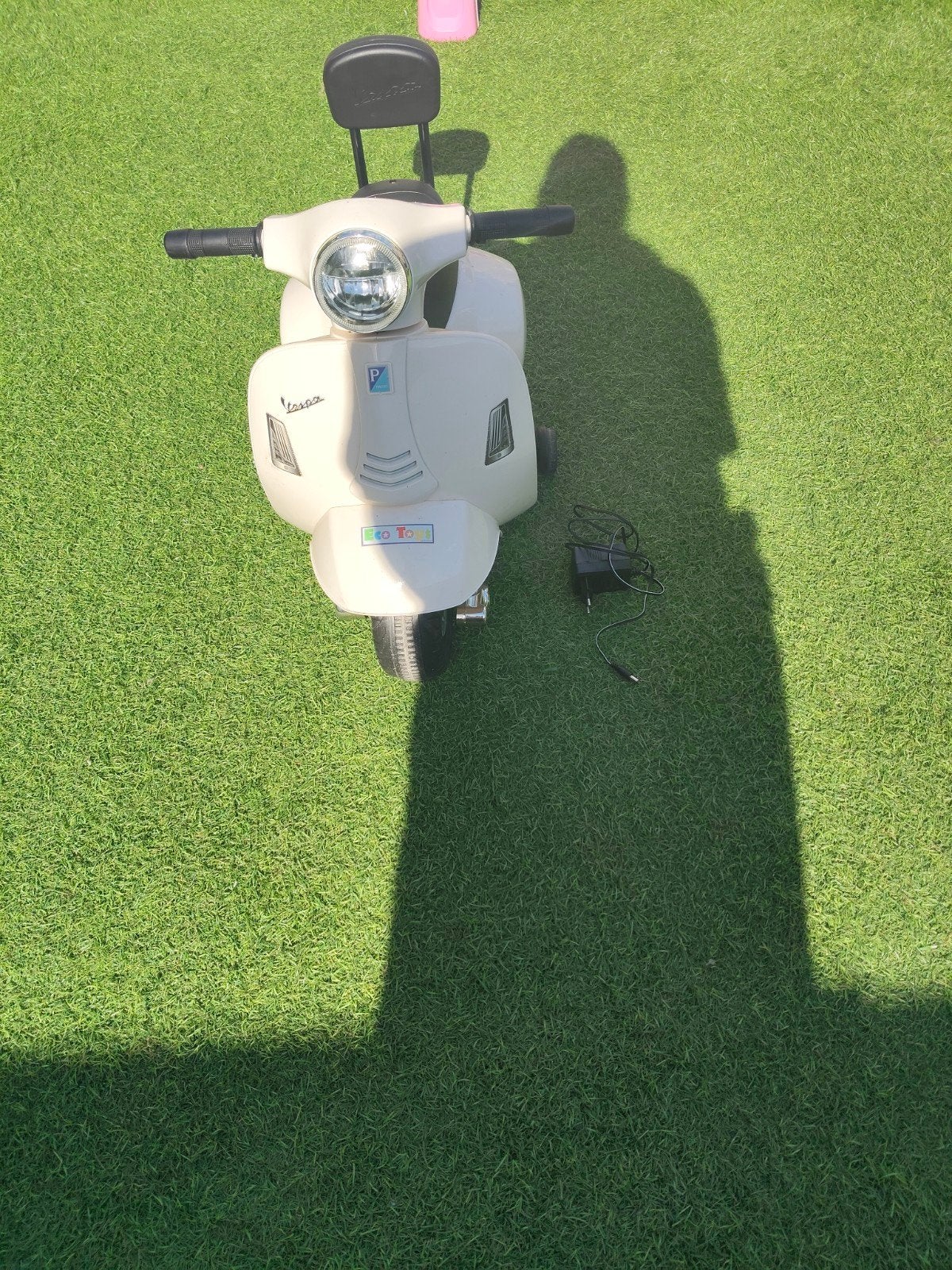 Vespa speelgoed scooter, Kinderen en Baby's, Zo goed als nieuw