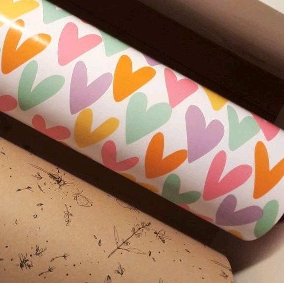 Cadeaupapier hartjes papier inpakken harten effen wrapping, Verzenden, Nieuw