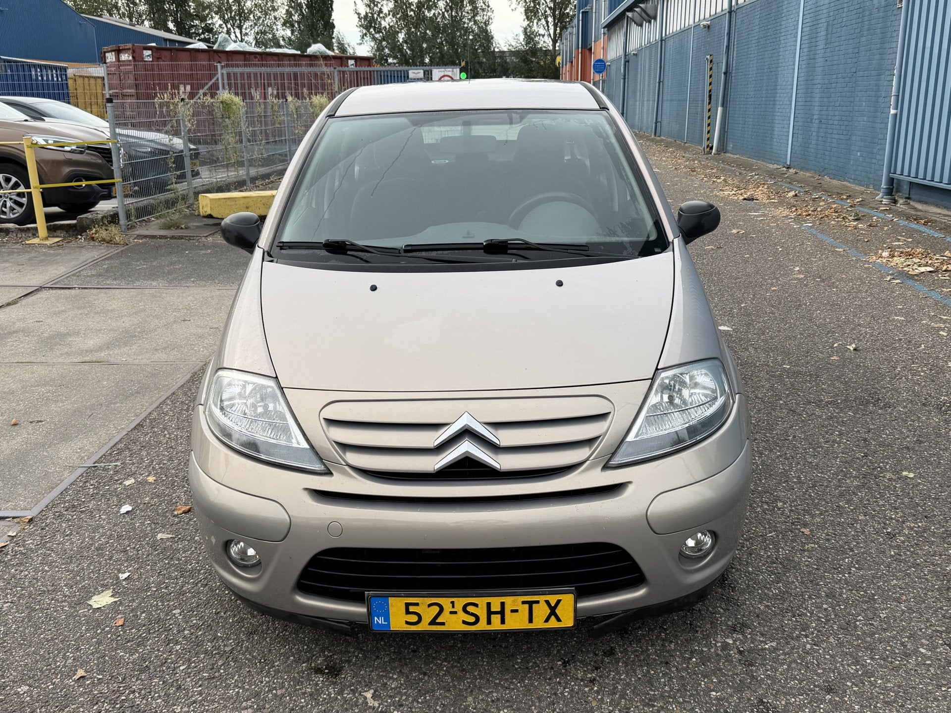 Citroën C3 1.4i Sky Radio Inruilauto’s tegen vaste prijze, Voorwielaandrijving, 989 kg, Beige, Bedrijf