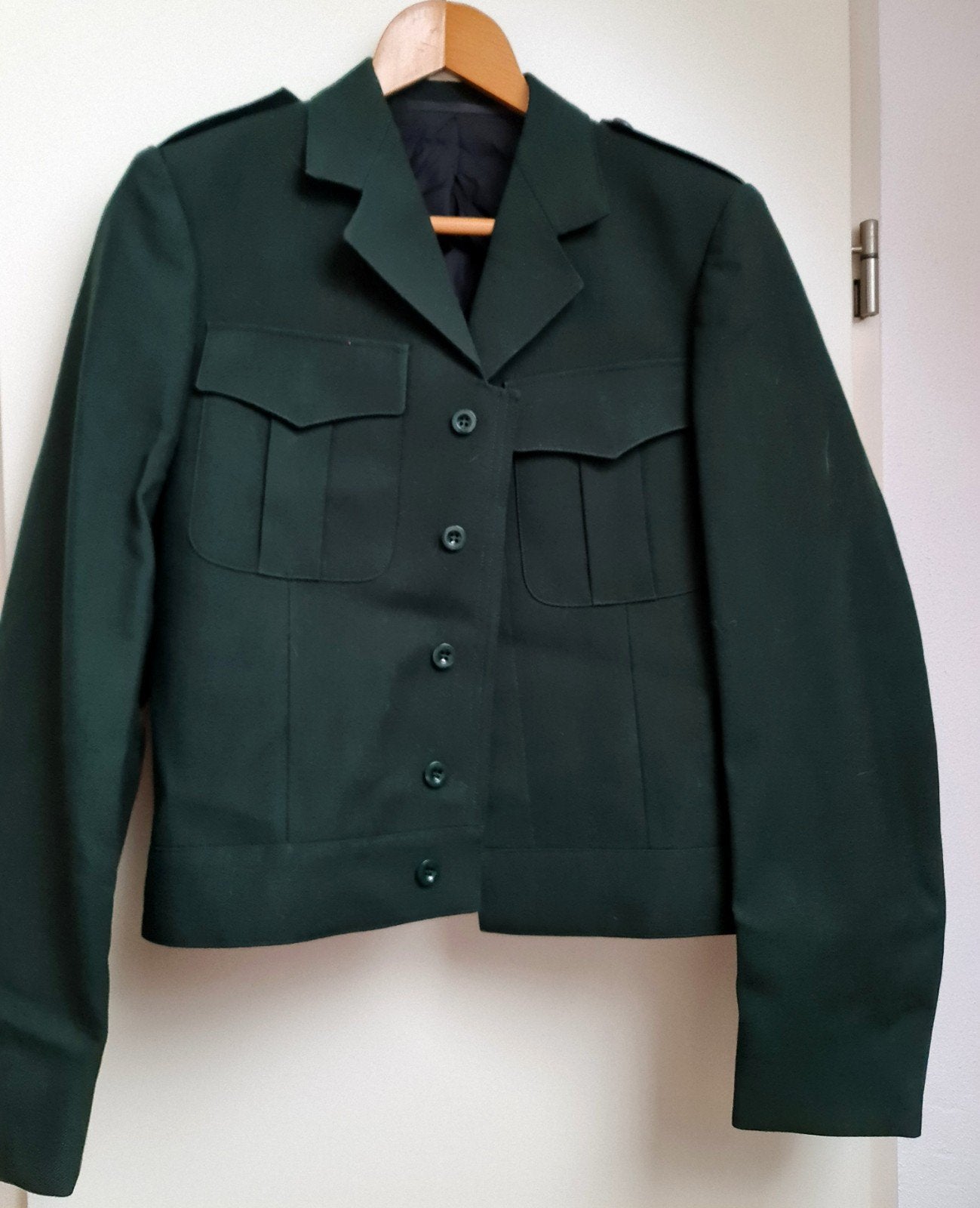 Uniform jas Belgische Medische Dienst maat M turquoise mooi, Jasje, Gedragen, Groen, Ophalen