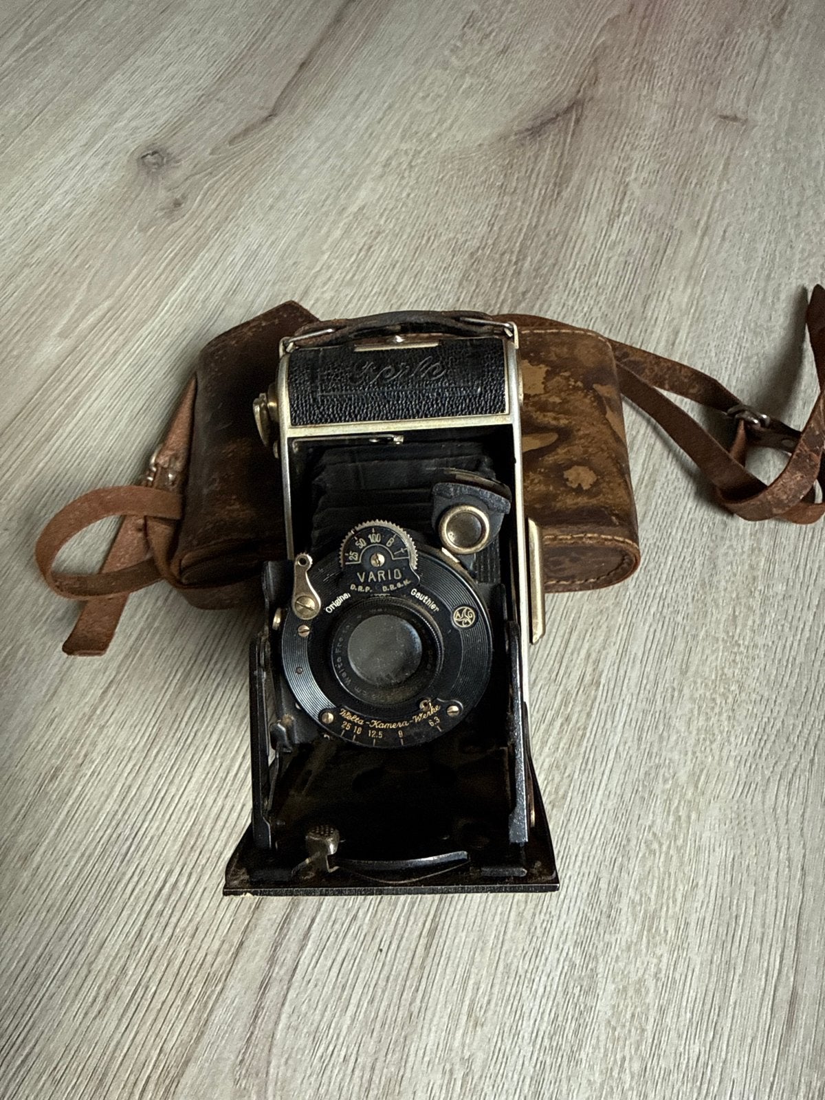Antieke Welta camera met Vario lens en lederen tas, Ophalen of Verzenden, Gebruikt, Compact, Overige Merken