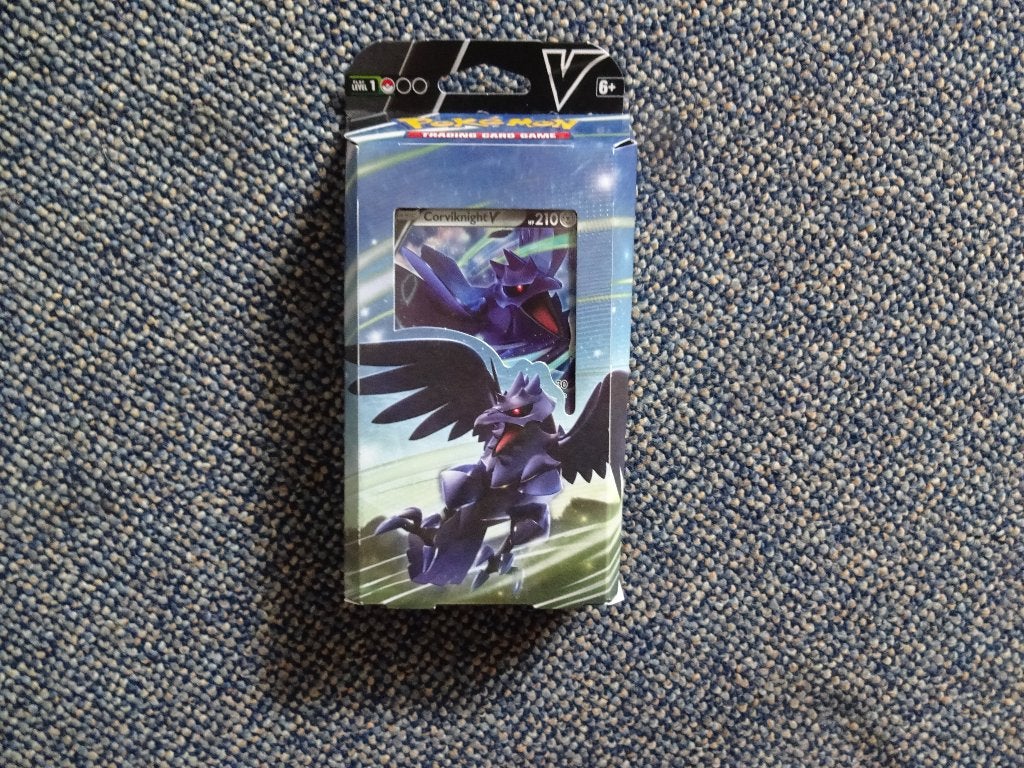 Pokemon Corviknight V  HP210, Hobby en Vrije tijd, Verzamelkaartspellen | Pokémon, Ophalen of Verzenden, Zo goed als nieuw