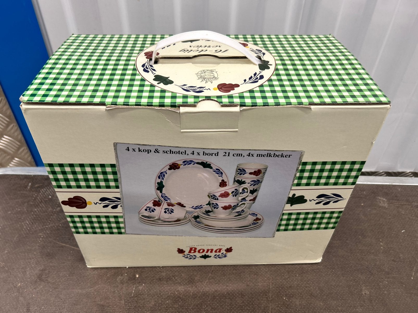 • nieuwe Bona 16-delige Boerenbont Serviesbox*, Div, Ophalen of Verzenden, Zo goed als nieuw, Bord(en)