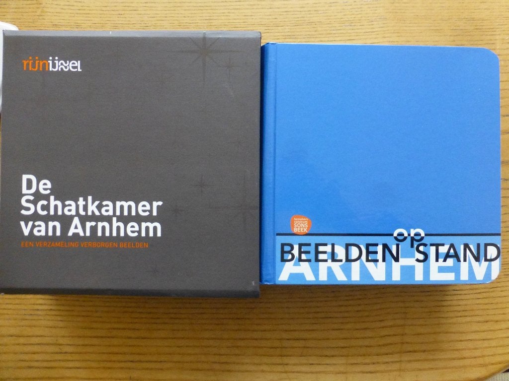 beelden in Arnhem: De Schatkamer & Op Beelden Stand, Hans Middel, Beeldhouwkunst, Nieuw, Ophalen of Verzenden