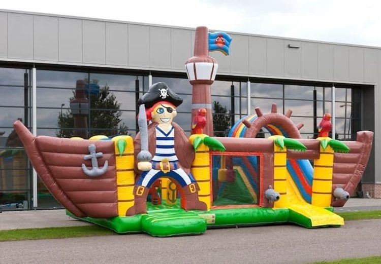 Communie feest of ander feest? Springkussen vanaf 90 euro, Ophalen of Verzenden, Zo goed als nieuw, Verjaardag