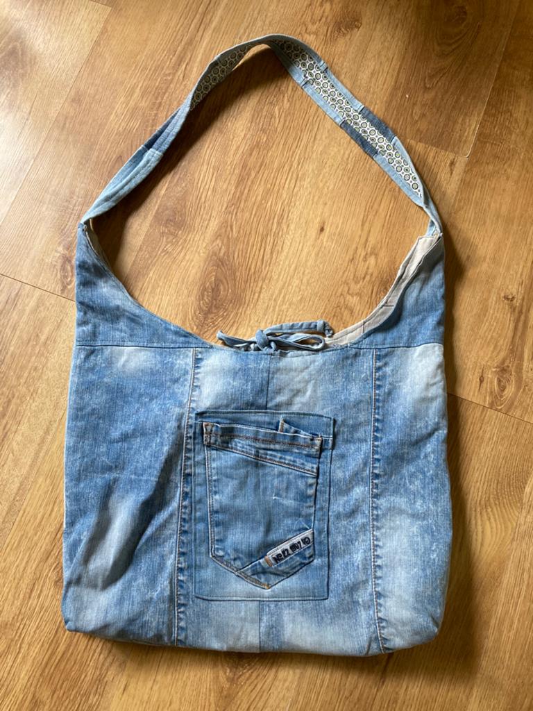 Tas gemaakt van spijkerstof, Ophalen of Verzenden, Zo goed als nieuw, Blauw, Shopper