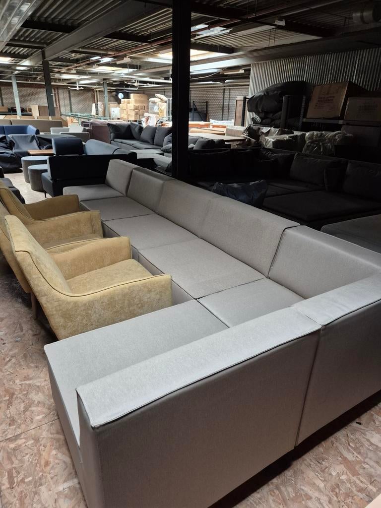 Buiten BANKEN DIVERSE SOORTEN LUXE SHOWMODELLEN, Ophalen of Verzenden, Nieuw