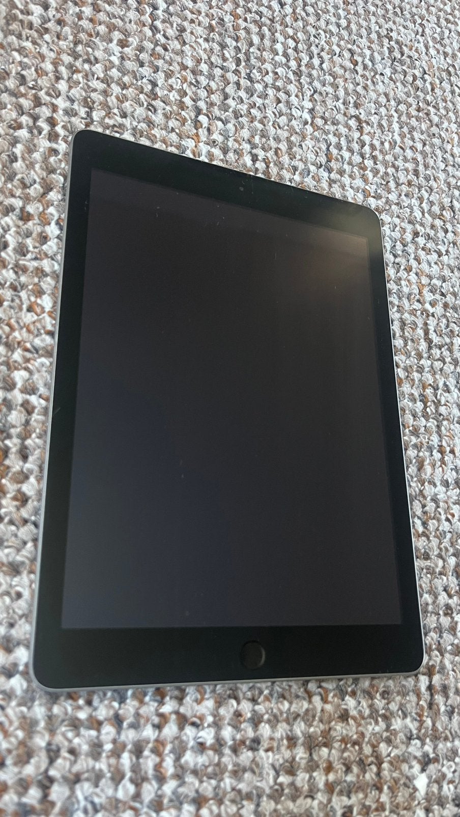Ipad (5e garantie), Computers en Software, 10 inch, 32 GB, Zo goed als nieuw, Grijs