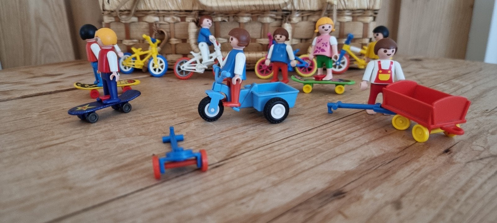 playmobil kinderfietsen, skateboarden,popjes, Ophalen of Verzenden