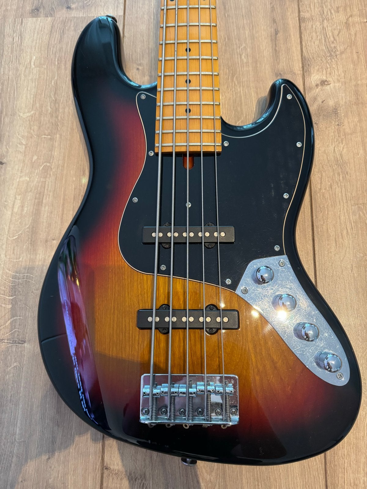Bacchus 5-snarige Japanse Jazz Bass!, Ophalen, Gebruikt, Elektrisch, 5-snarig