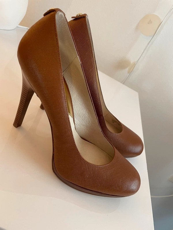 Michael Kors pumps Maat 38'5, Pumps, Michael Kors, Bruin, Ophalen of Verzenden